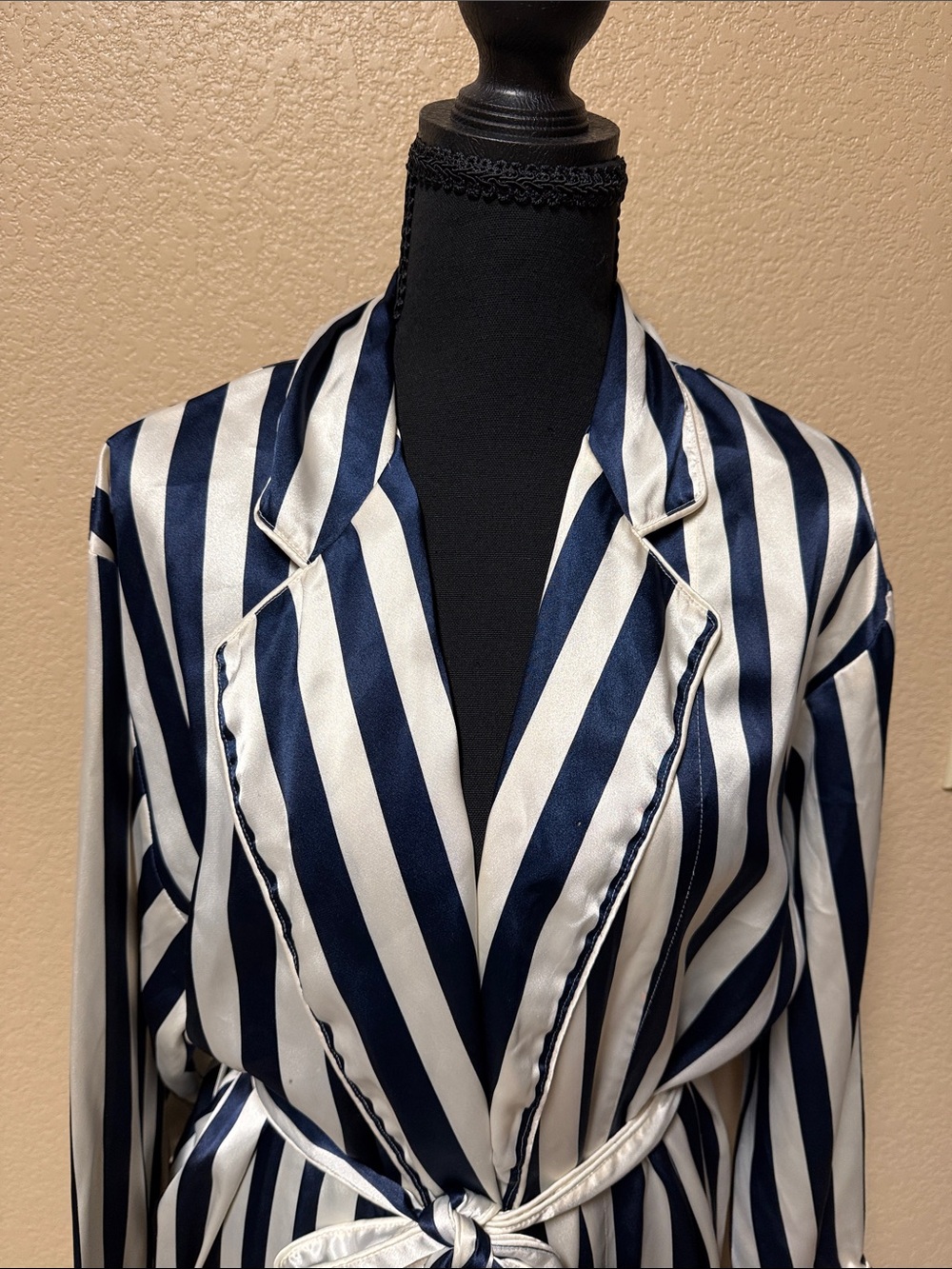 Vintage Victoria's Secret Navy and White Striped Robe - Picture 2 of 6